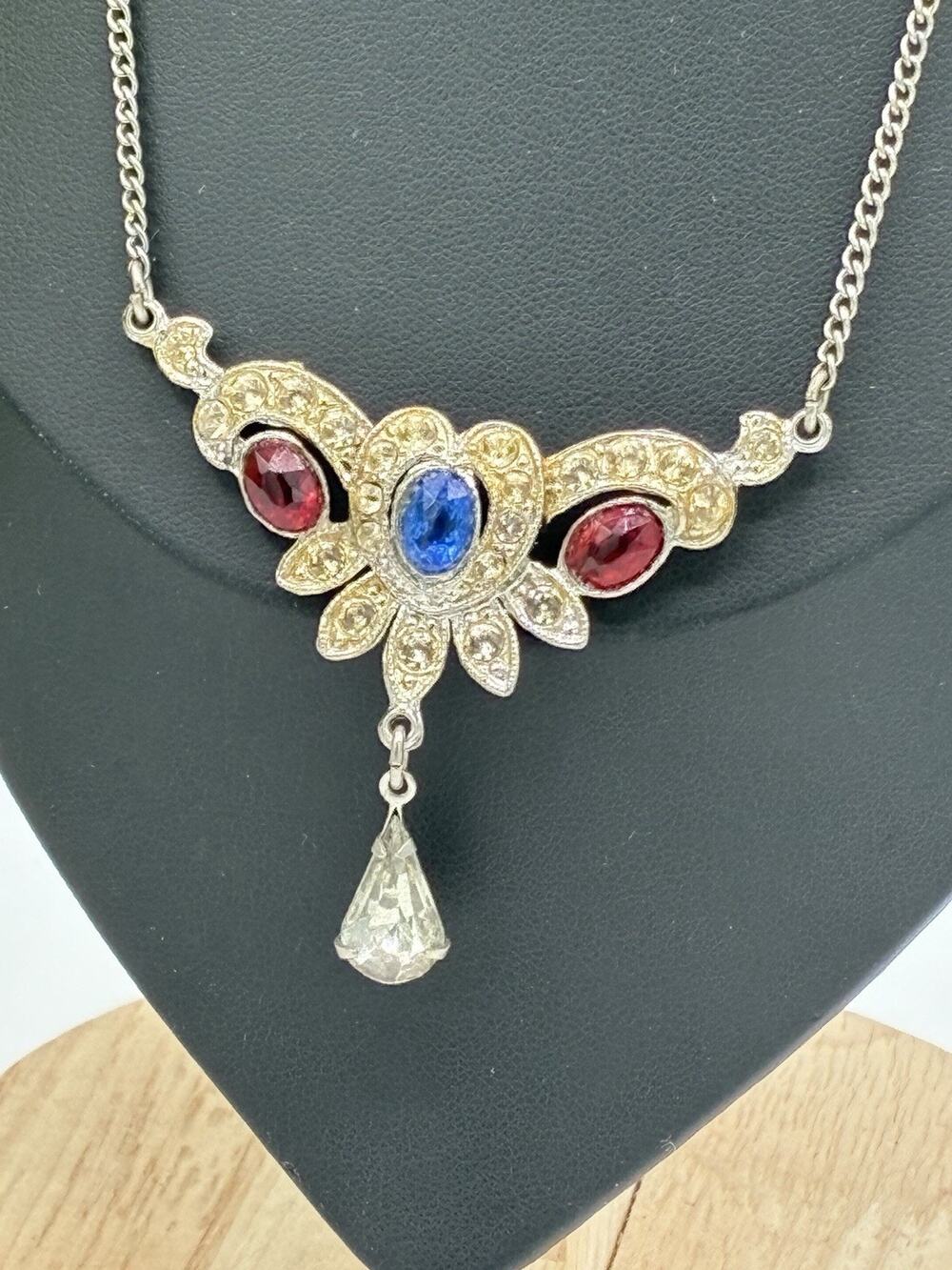 Vintage Silver Tone Rhinestone Blue Red Crystal Drop Pendant Necklace 14 inch